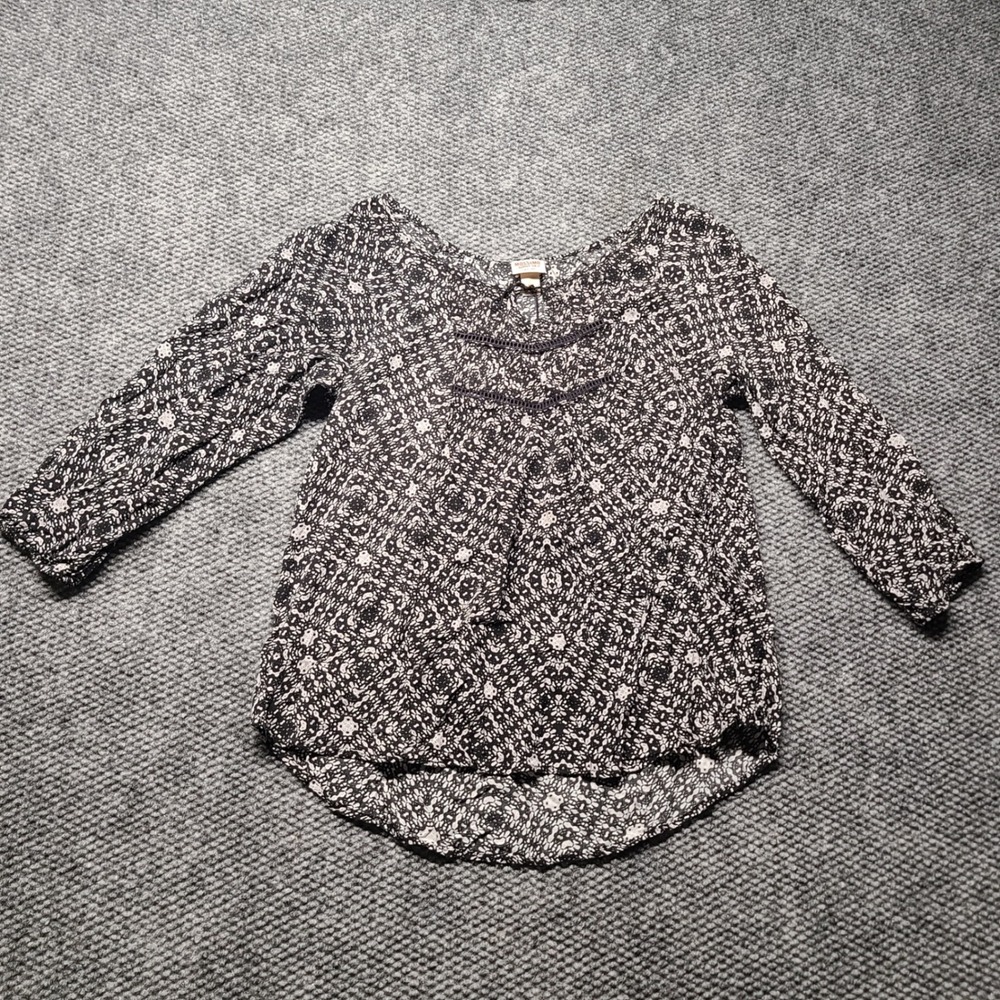 Mossimo Supply Co Womens Large Black White Geometric Medallion Peasant Blouse L